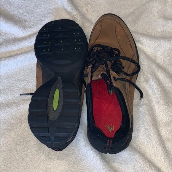 Clark's Brown Leather Outdoor Sneakers | Sz 10W - Picture 5 of 8